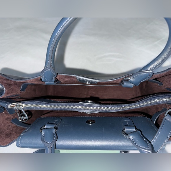 Michael Kors Hamilton Legacy Elegant Navy Leather Handbag - Picture 5 of 8